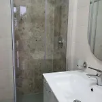 Bed & Breakfast Clipper