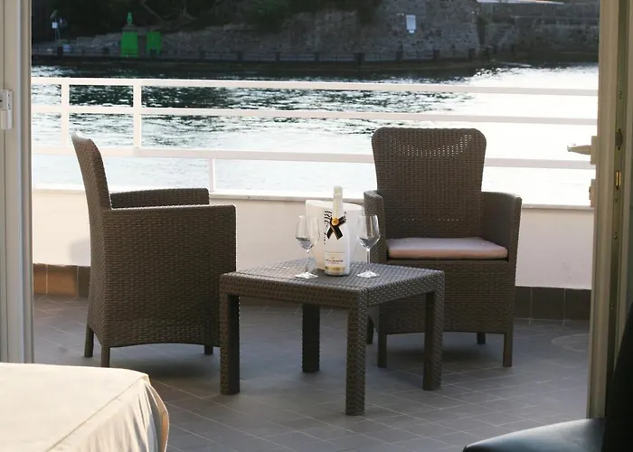 Clipper 3*