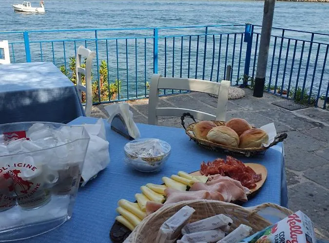 Clipper לינה וארוחת בוקר 3*