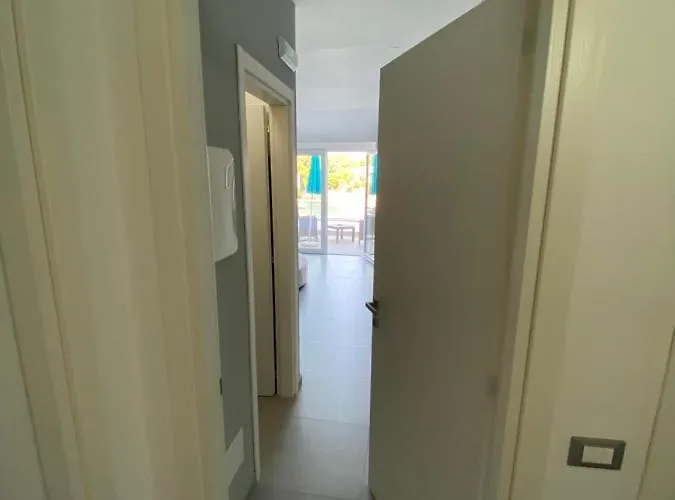 לינה וארוחת בוקר Clipper 3*