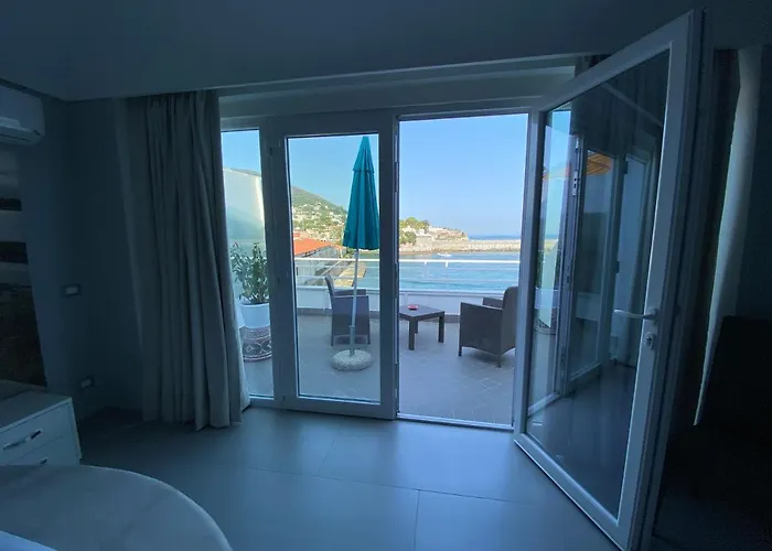 Clipper לינה וארוחת בוקר 3*