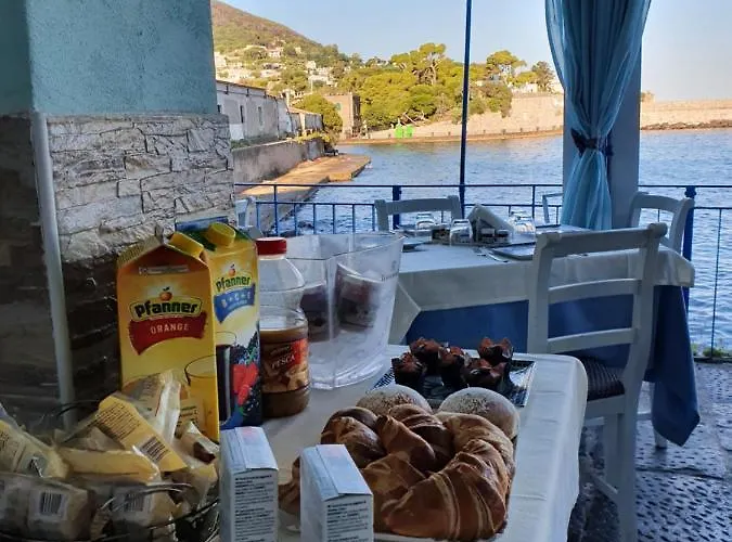 Clipper ベッド・アンド・ブレックファスト イスキア島