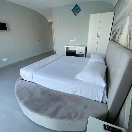 Couette-café Clipper 3*